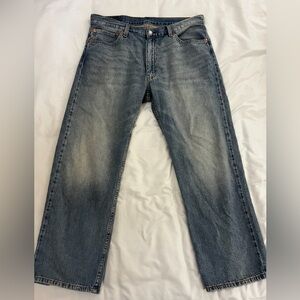 Levi's Relaxed Fit Light Blue Jeans 555 size 36/30